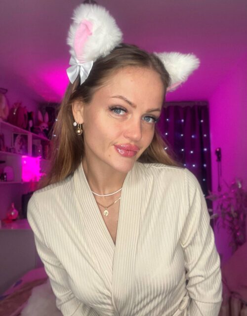 Вирт по камере с девушками Секс по Skype с девушками Вирт чат для видео звонков Вирт с девушками для взрослых Вирт для виртуальных встреч